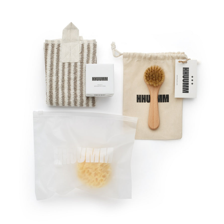 Gift Set Face Brush, Sponge, Soy Candle and Towel